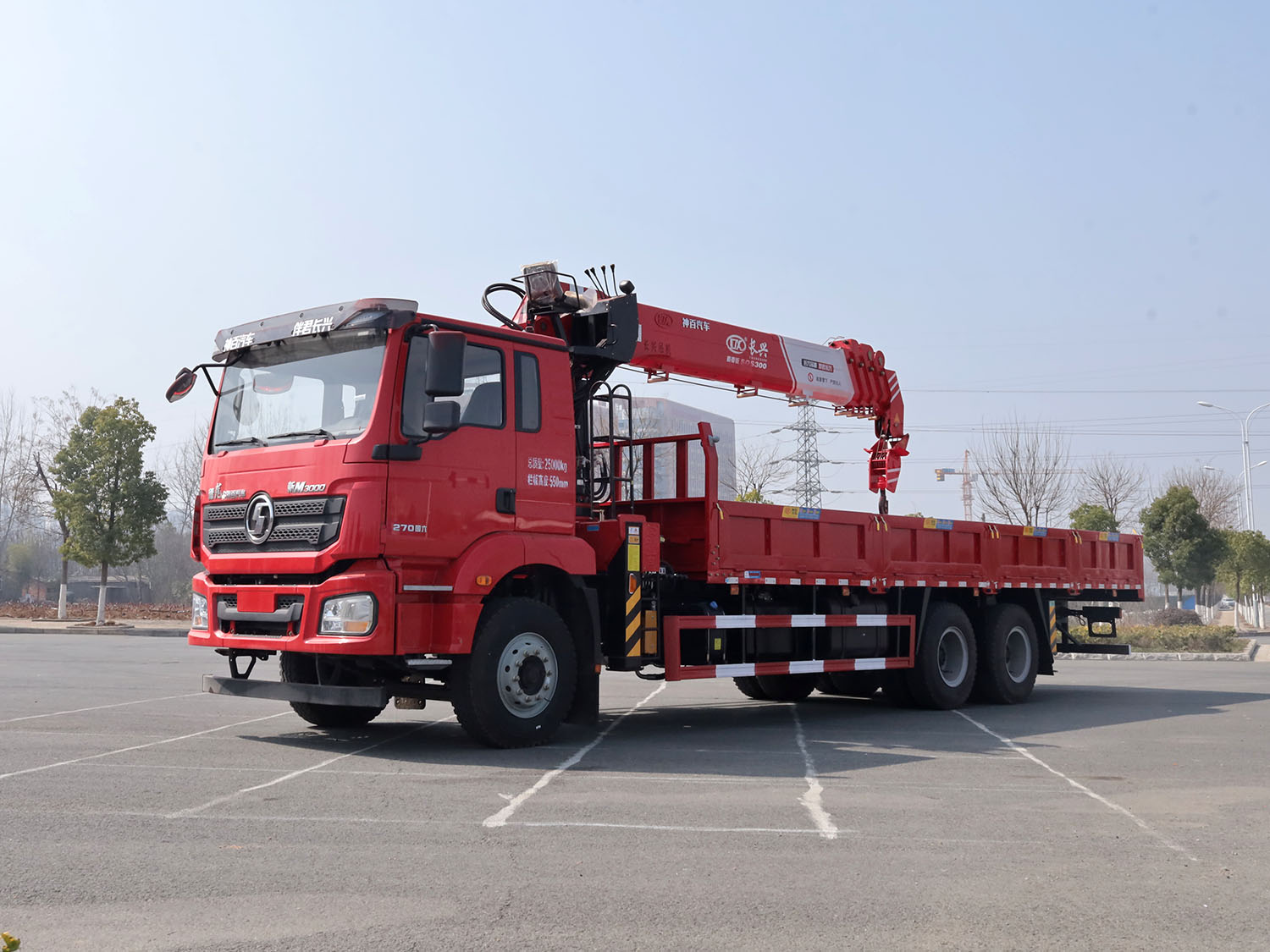 陜汽德龍新M3000后雙橋上裝長(zhǎng)興12噸直臂式吊機(jī)