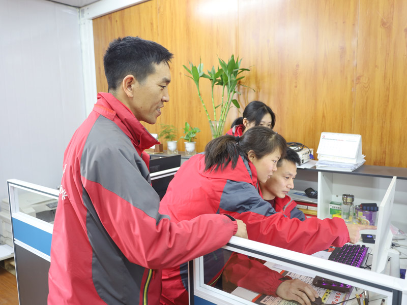 長興吊機頂尖的研發(fā)團隊-是時候展現(xiàn)實力了