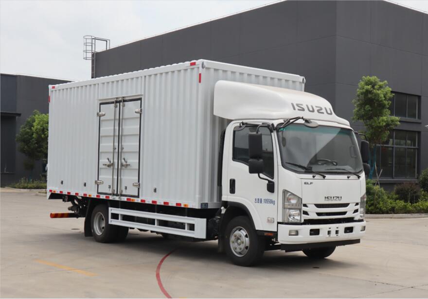 五十鈴救險型裝備車