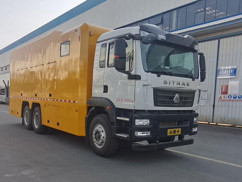 汕德卡4000方大流量排水搶險車